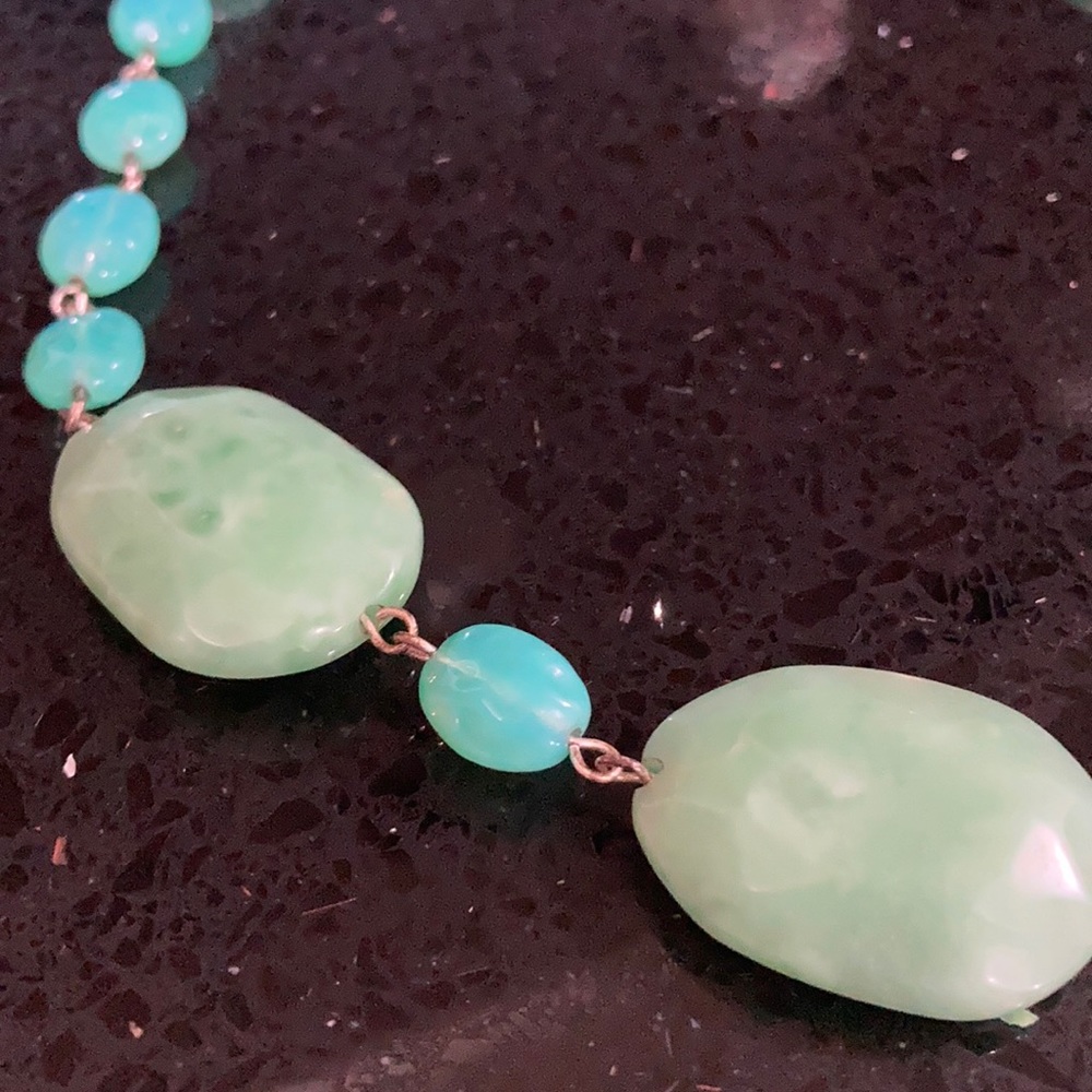 Express Statement Necklace - Picture 2 of 3